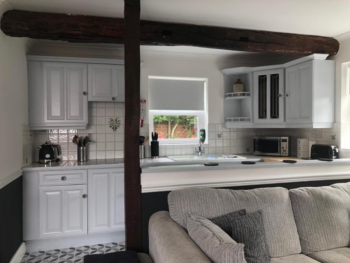 The Garden Suite Denby Village Buitenkant foto